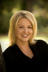 elisabeth-naughton elisabeth-naughton